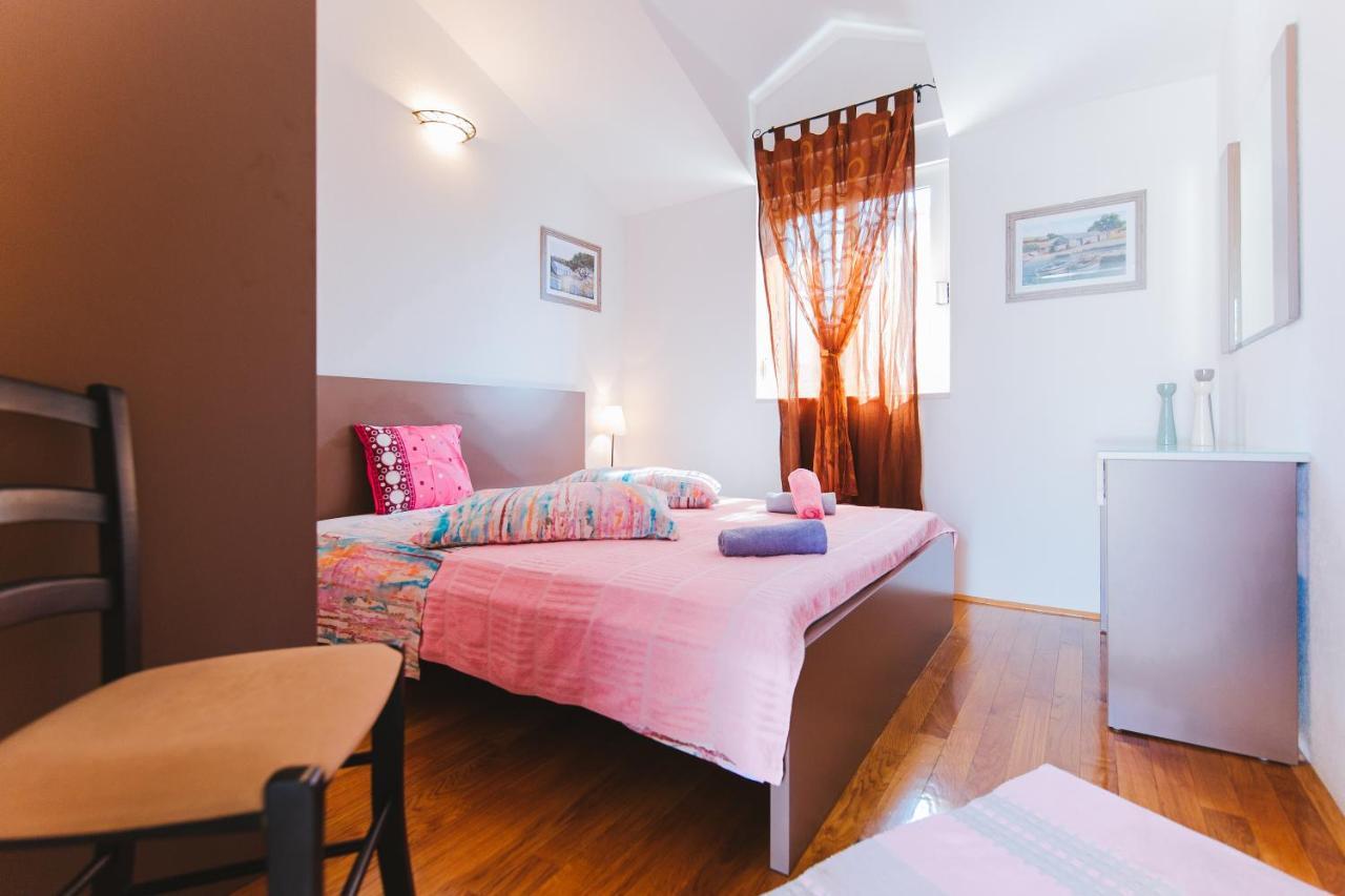 Apartmani Villa Marija Omiš Esterno foto